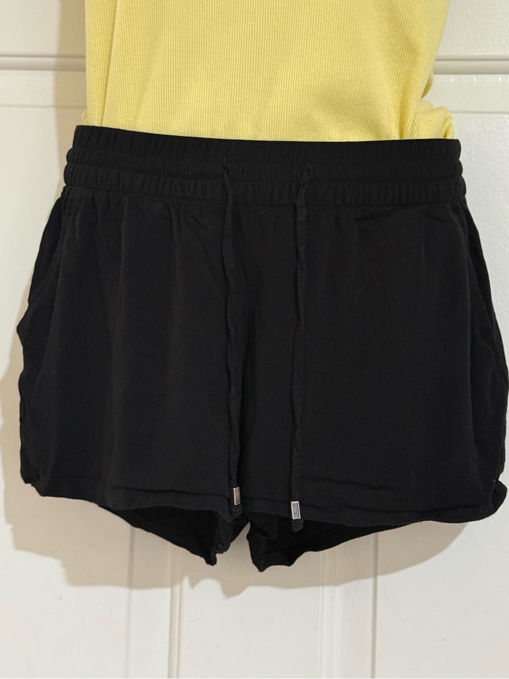 Old Navy Black Elastic-Waist Casual Shorts